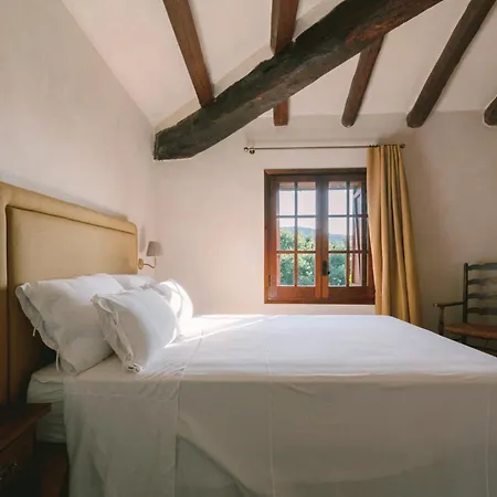 Off Grid Girona Hotel