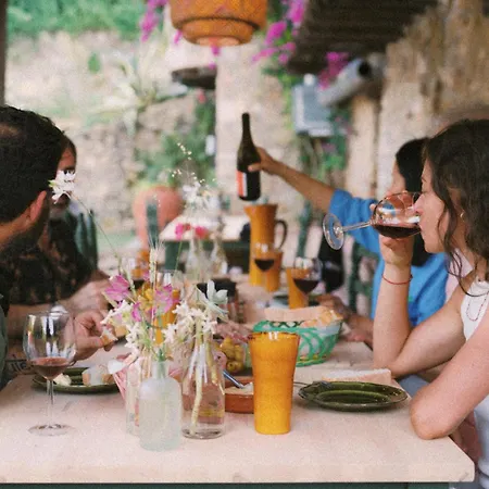Off Grid Girona Hotel *