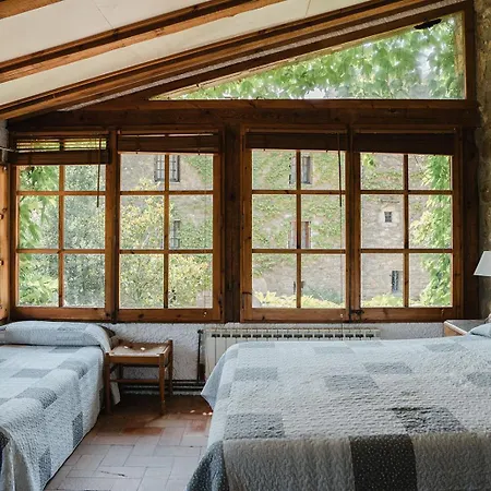 Off Grid Girona 호텔 Beuda