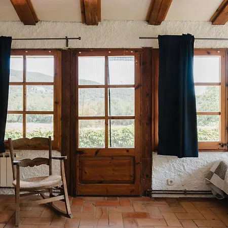 Off Grid Girona 호텔 Beuda