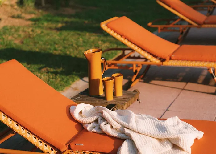 Off Grid Girona Hotel *