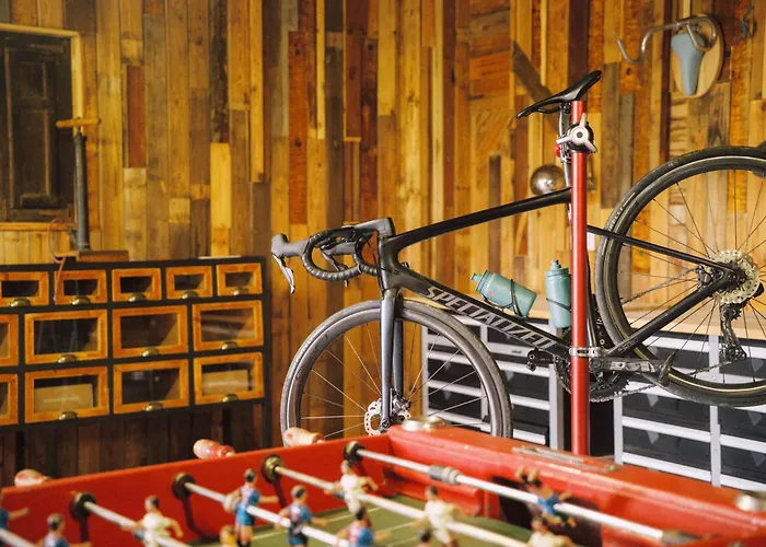 Off Grid Girona Hotel *