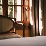 Off Grid Girona Hotel