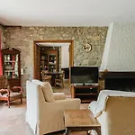 Off Grid Girona Beuda