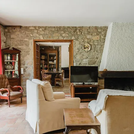 Off Grid Girona Beuda