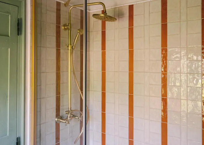 Hotel Off Grid Girona Beuda