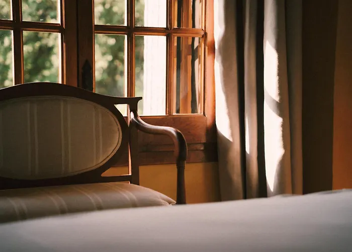 Off Grid Girona Hotel