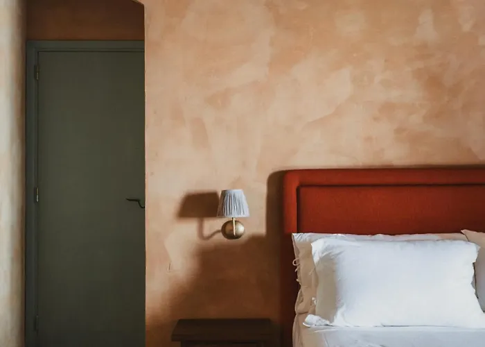 Off Grid Girona Hotel *