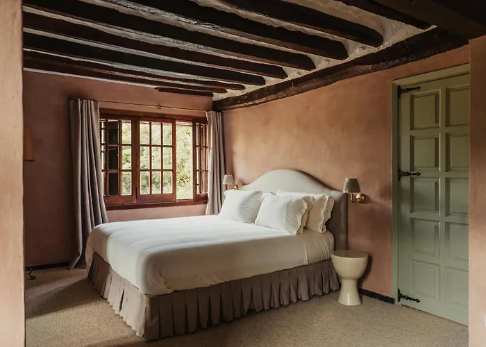 Hotel Off Grid Girona Beuda