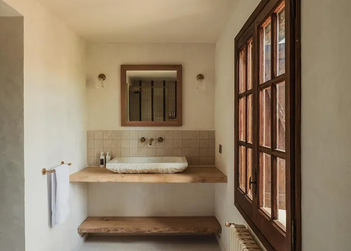 Off Grid Girona * Beuda