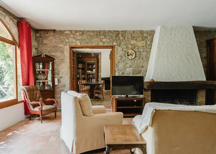 Off Grid Girona Beuda